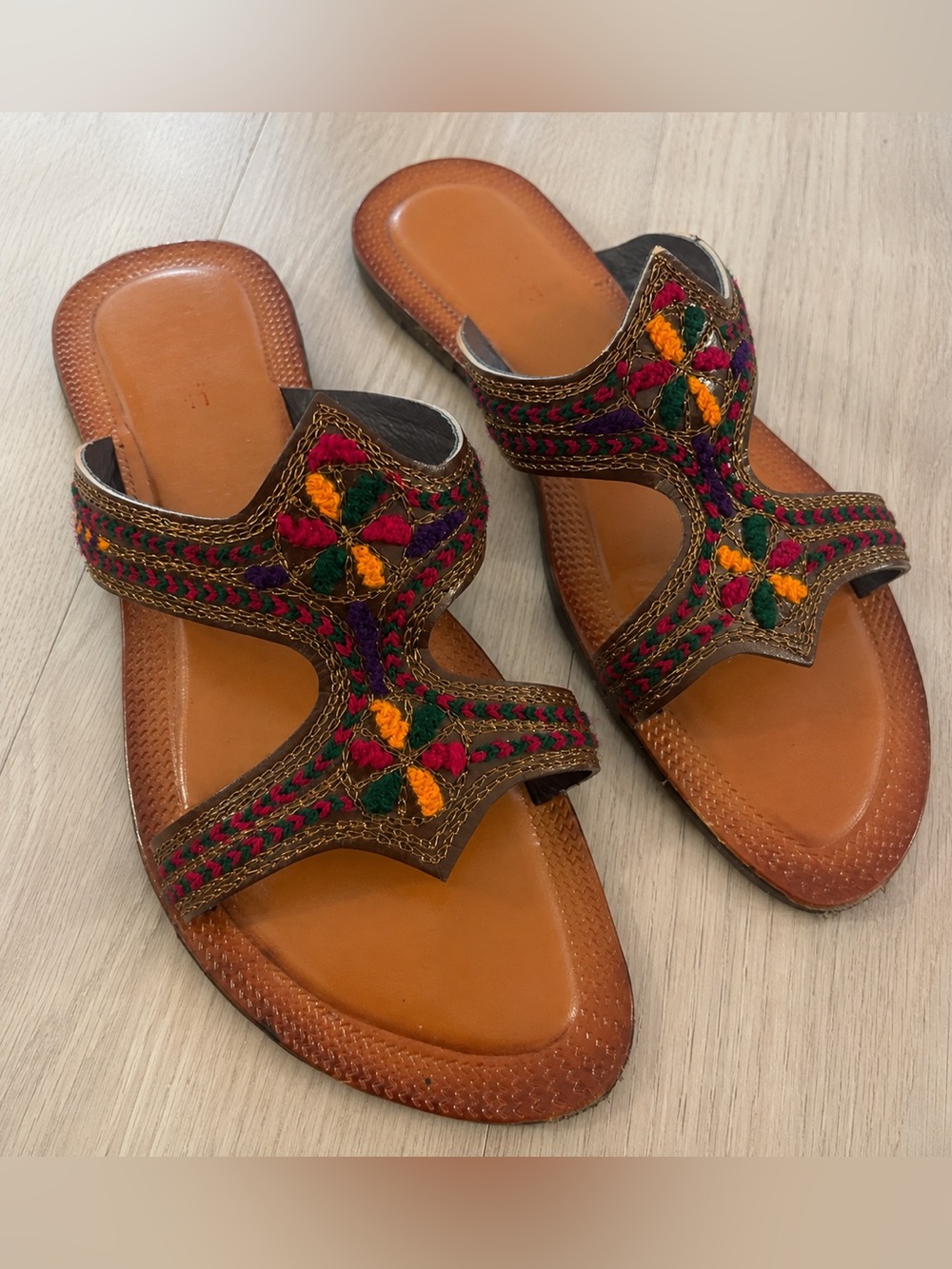 Embroidered Pakistani Indian Flat Sandals Slides Multicolor Gold Size ~6.5